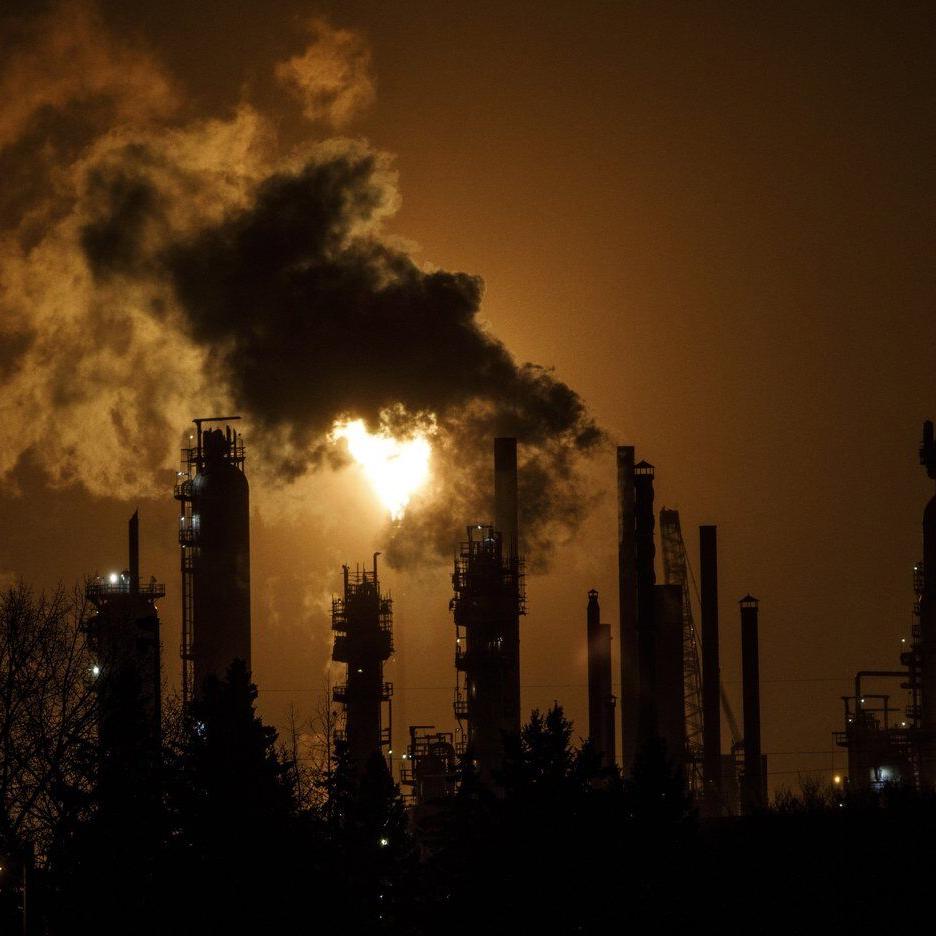 Environment Canada officials grilled on Canada's climate targets at committee hearing